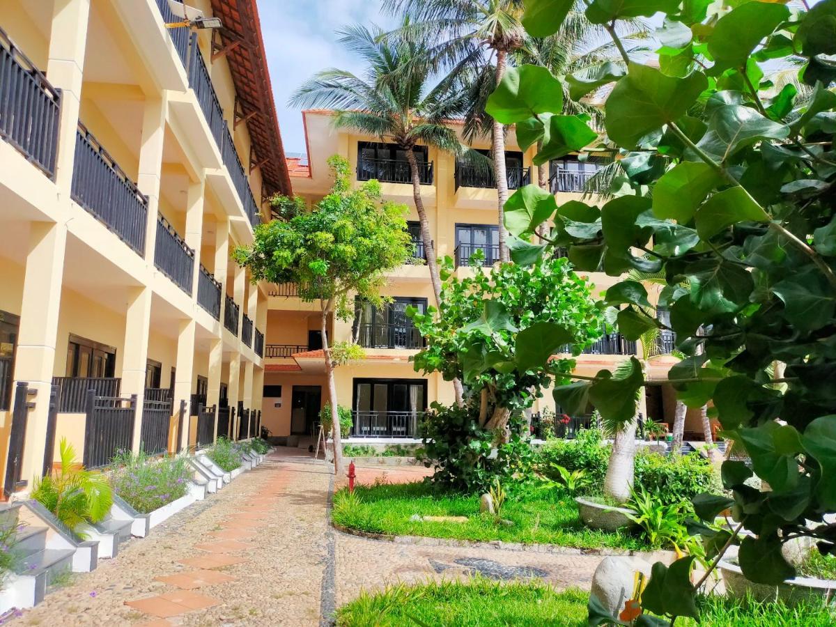 Hon Rom Central Beach Resort Mui Ne Exterior foto